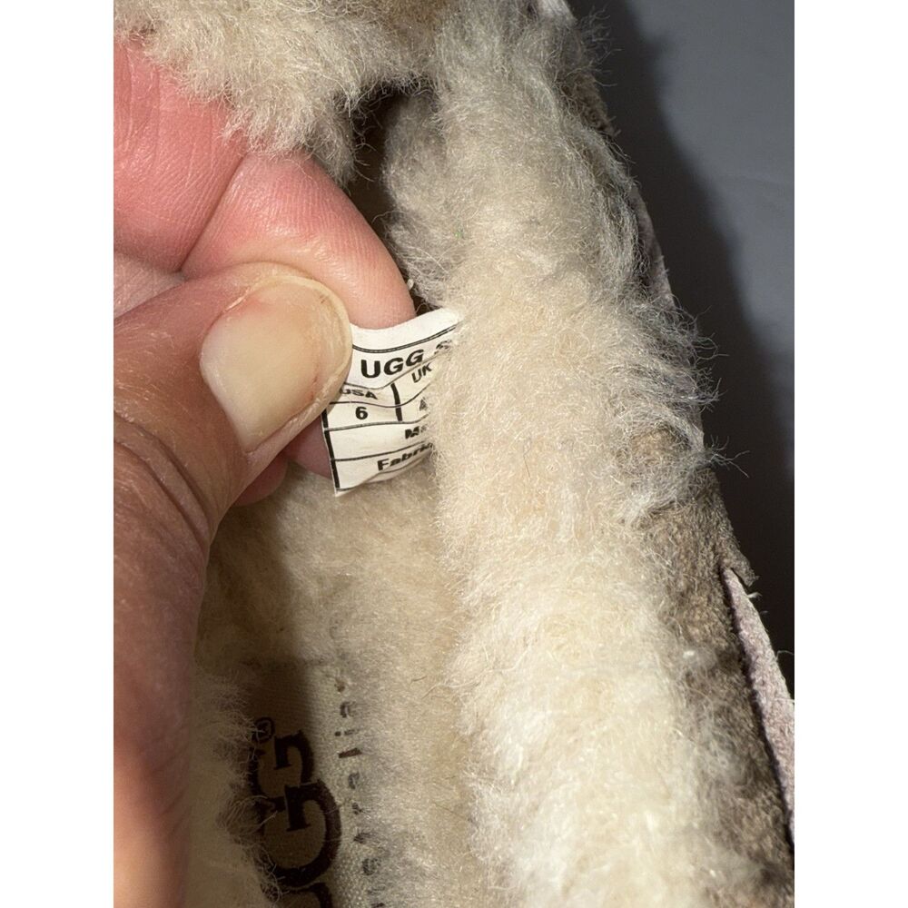 Ugg Slipper Women 6 Dakota Moccasin Beige Suede Sheepskin Fur Cozy Comfy Slip On - Picture 14 of 14